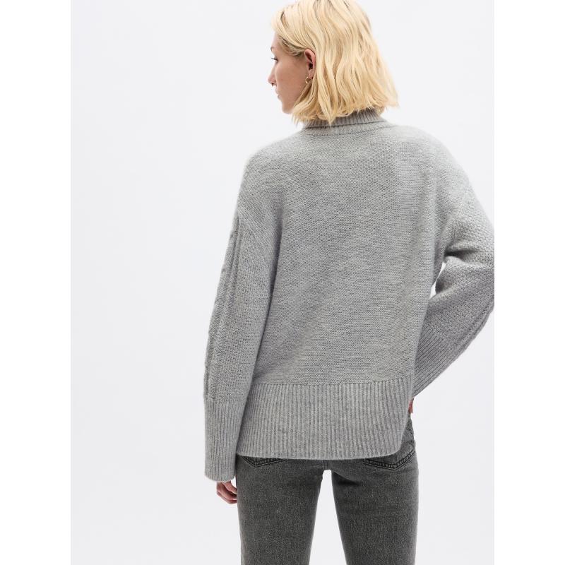 Kötött pulóver mintával