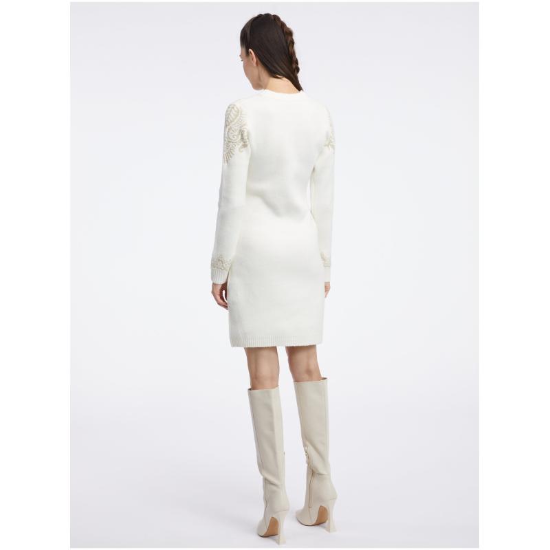 Krémové dámské svetrové šaty