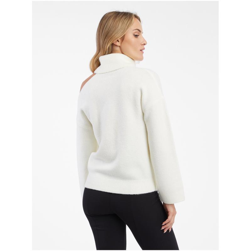 Krémszínű női garbó karöltővel