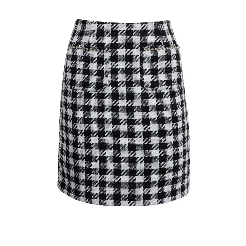 Bielo-čierna dámska kockovaná sukňa
