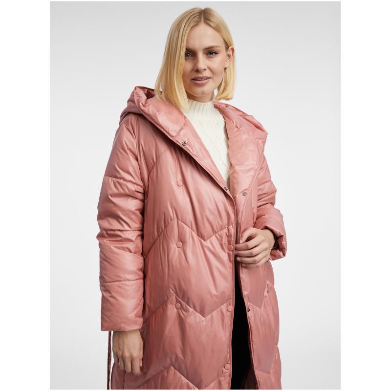 Régi rózsaszín női pehelykabát