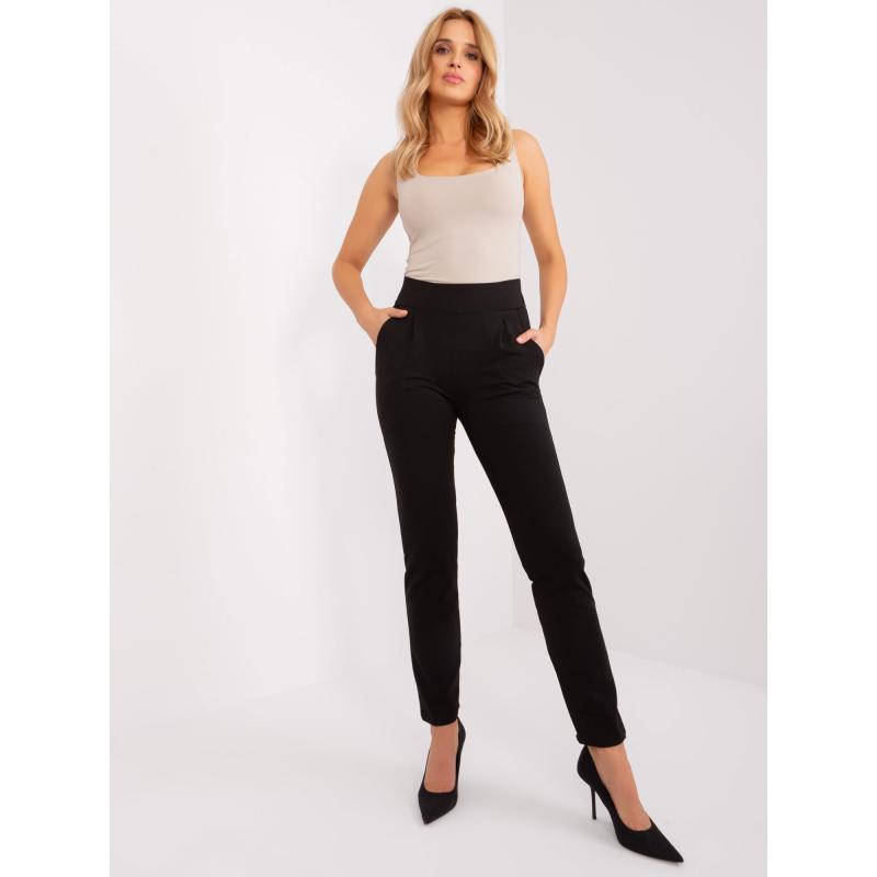 Női melegítőnadrág zsebekkel AMIRA fekete