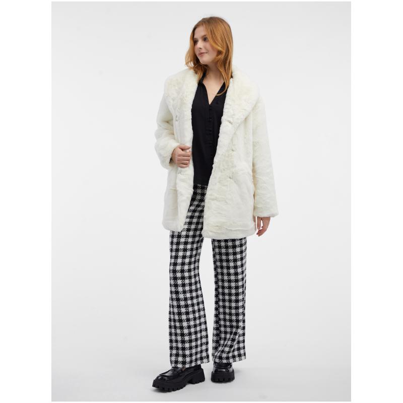 Krémszínű női kabát