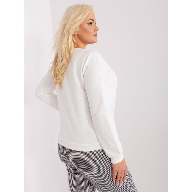 Női plus size blúz zsebekkel, applikációkkal BLEDA ekrü színű