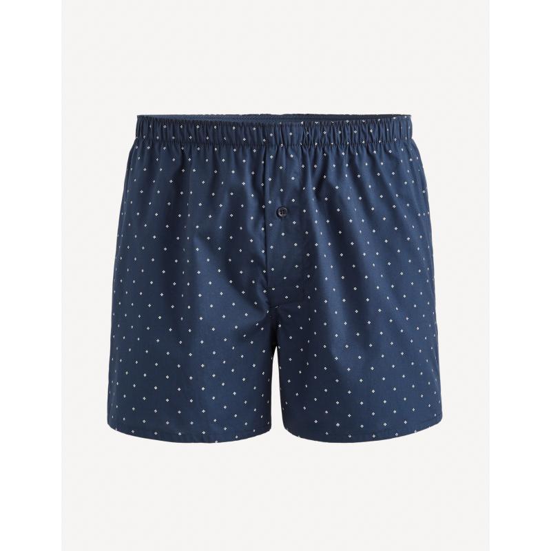 Rövidnadrág és zokni ajándékcsomagban