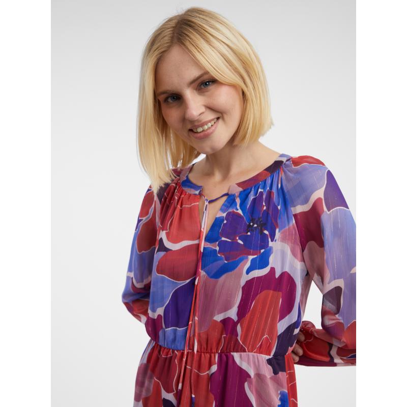 Červené dámske kvetinové šaty