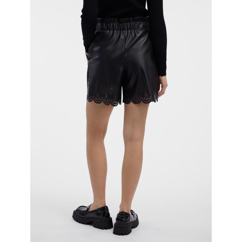 Fekete női bőrnadrág