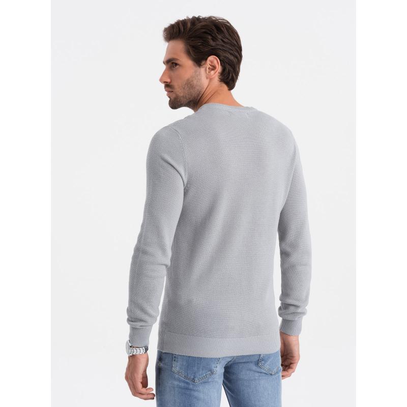 Pánský texturovaný svetr s půlkulatým výstřihem V5 OM-SWSW-0104 světle šedý 