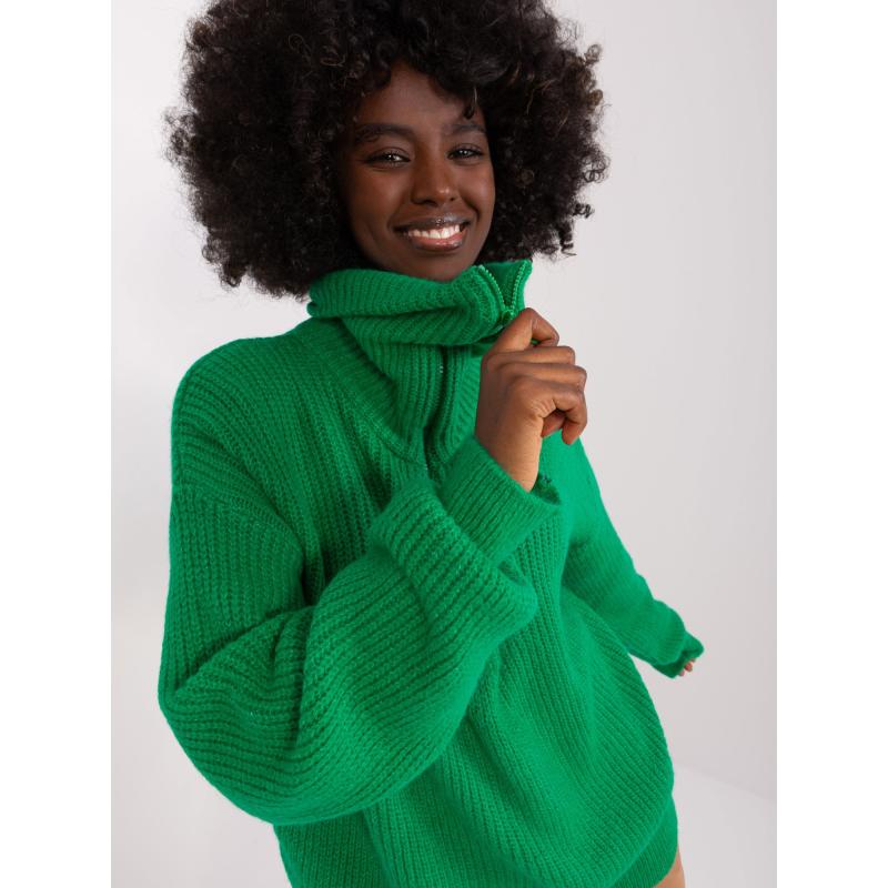 Női garbós pulóver nyakánál cipzárral POT zöld