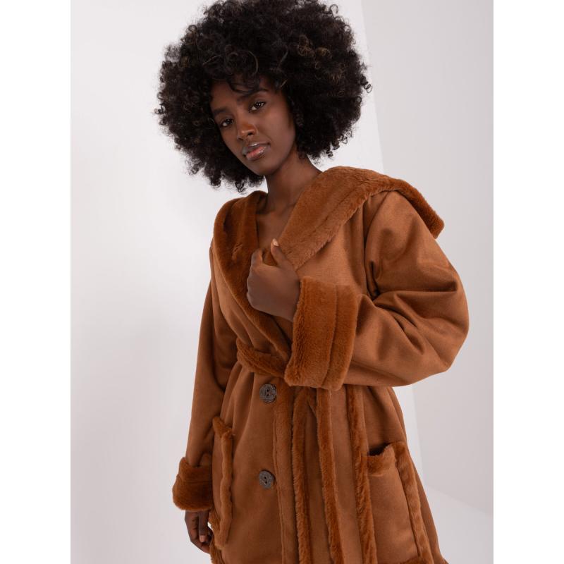 Dámský kabát s knoflíky krátký zimní světle hnědý  