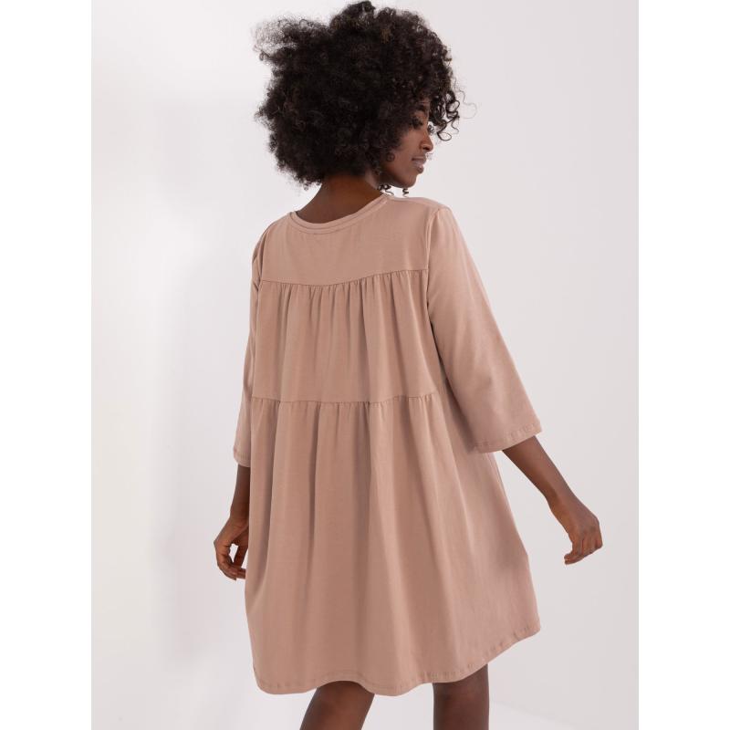 Női 3/4 ujjú ruha DALENNE sötétbézs színben