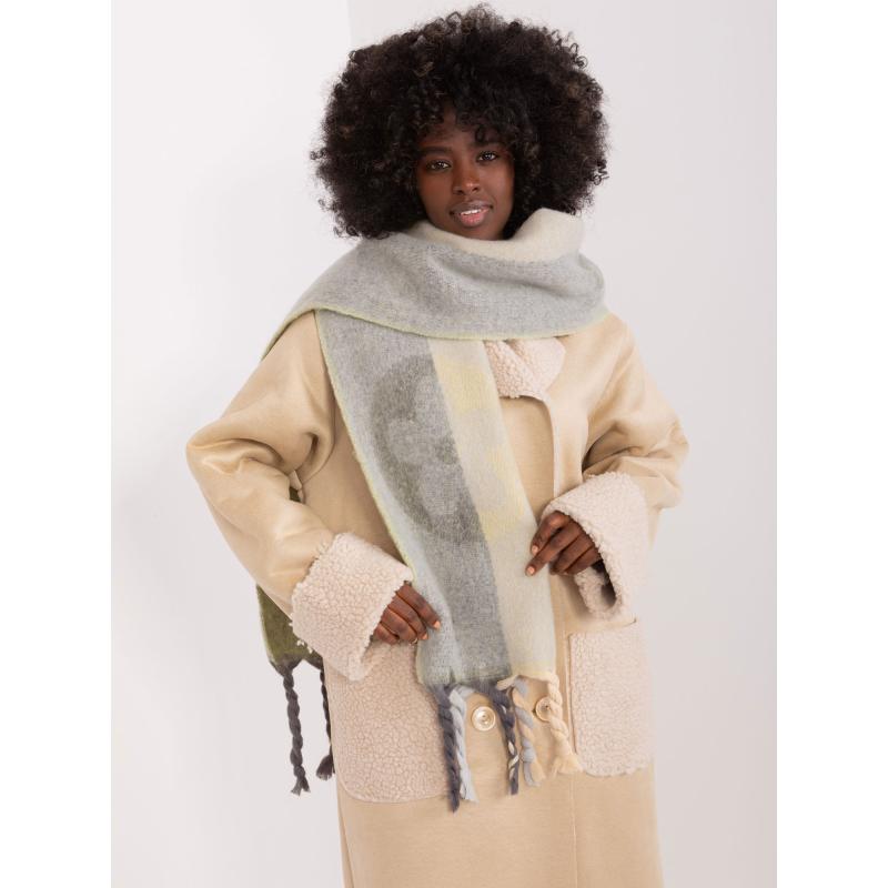 Dámsky šál s strapcami GIVA svetlozelená