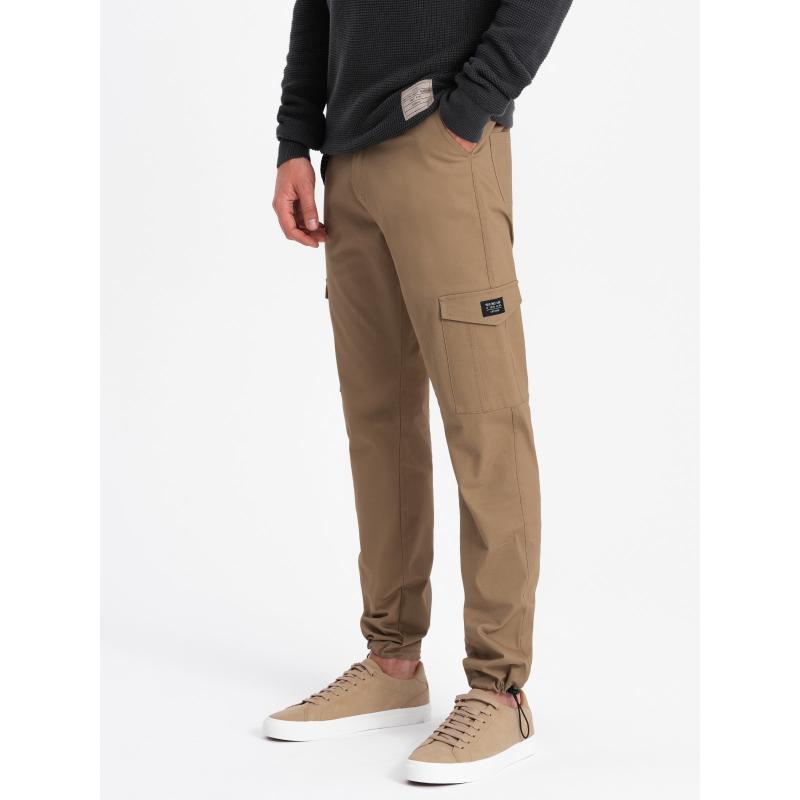 Férfi nadrág zsebekkel V2 OM-PACG-0189 barna OM-PACG-0189