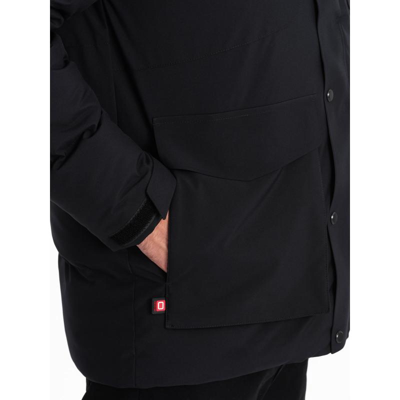 Pánska zimná bunda s odopínateľnou kapucňou a cargo vreckami V3 OM-JAHP-0152 čierna