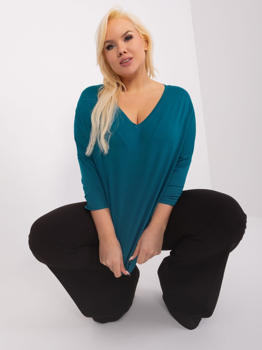 Dámska blúzka s výstrihom do V plus size tmavomodrá