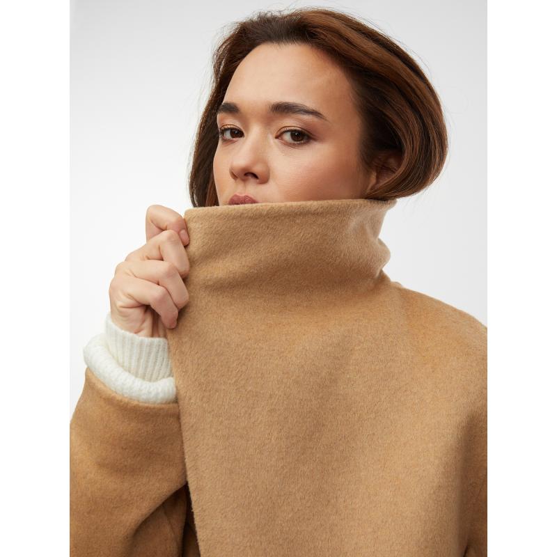 Béžový dámský kabát s příměsí vlny