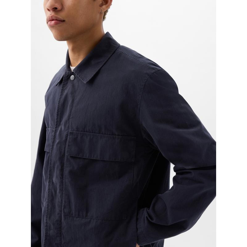 Kabát hasznos gallérral