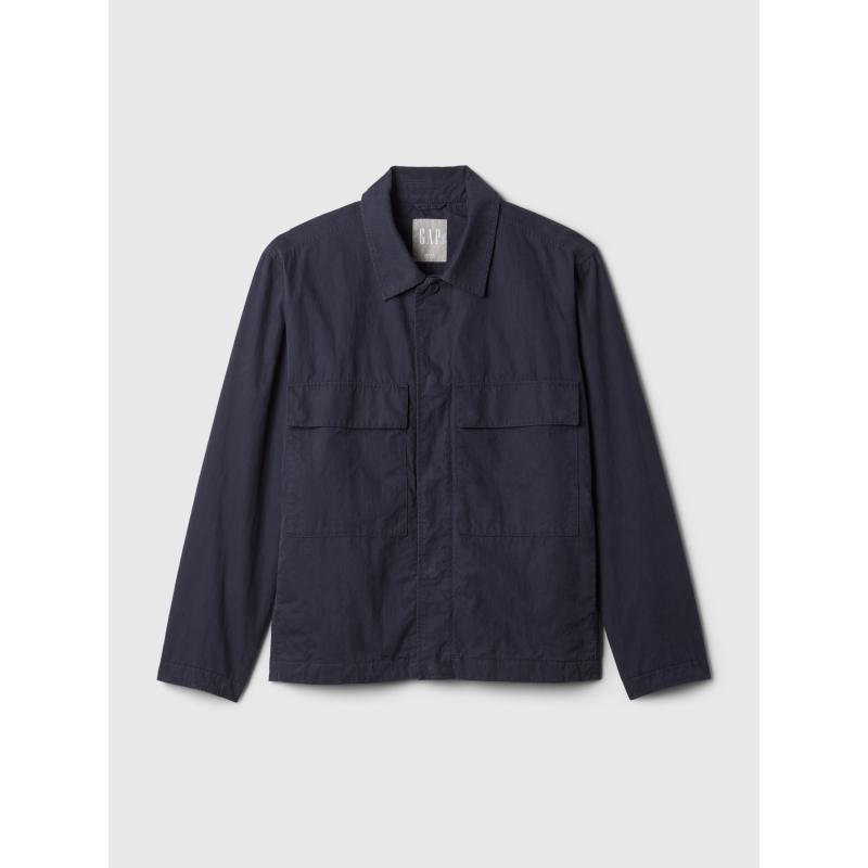 Kabát hasznos gallérral