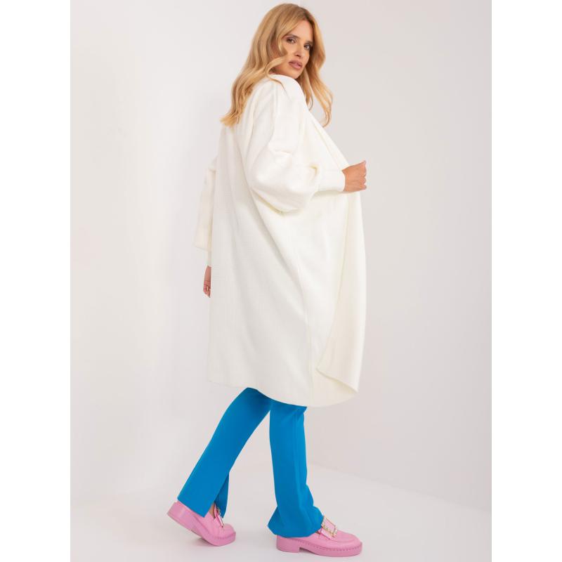 Dámský dlouhý pletený Dámský svetr v barvě ecru s páskem