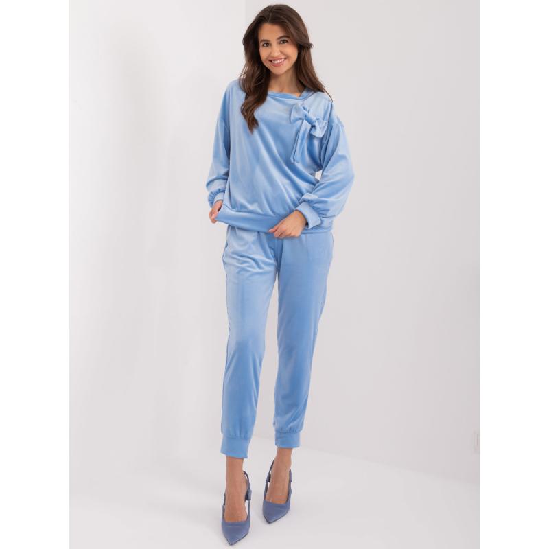 Női szett masnis részletekkel SUKA világoskék