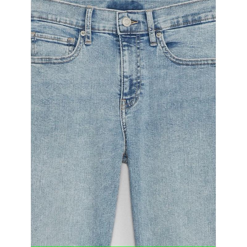 Džínsy so stredným vzrastom