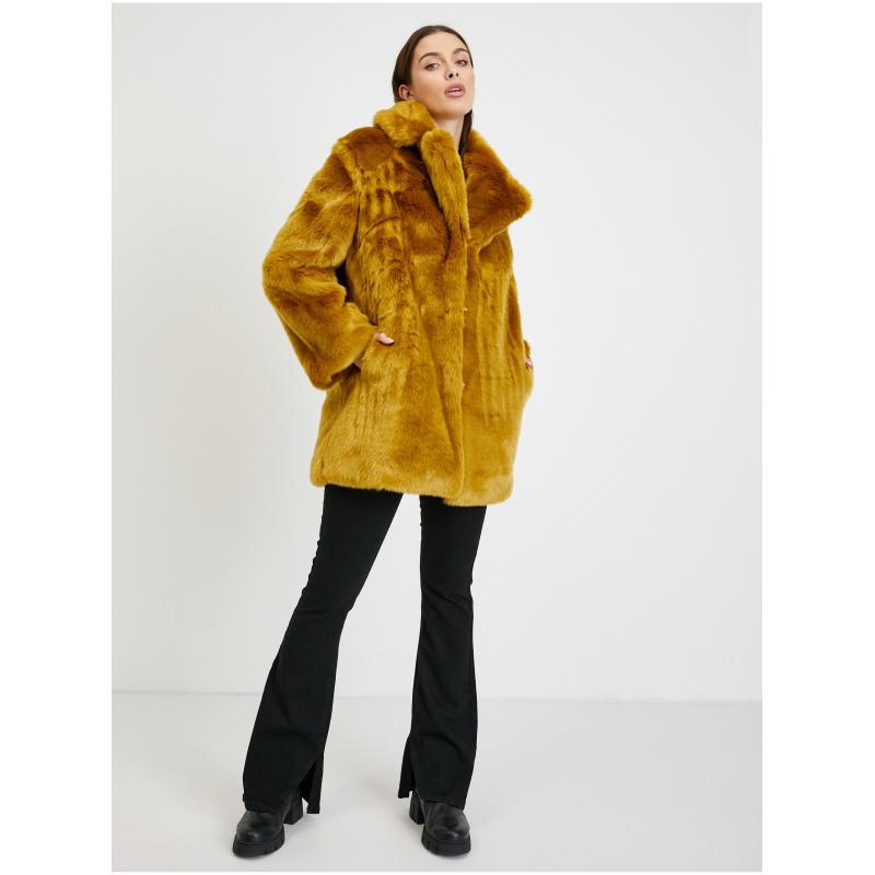 Hořčicový dámský kabát z umělé kožešiny