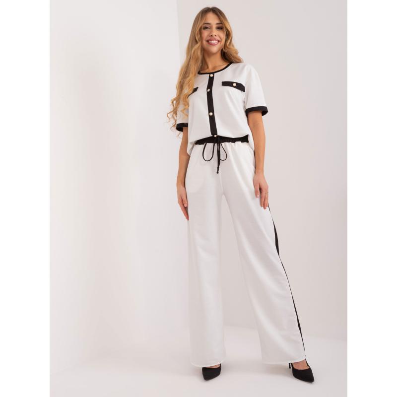 Dámská halenka s ozdobnými knoflíky ecru  