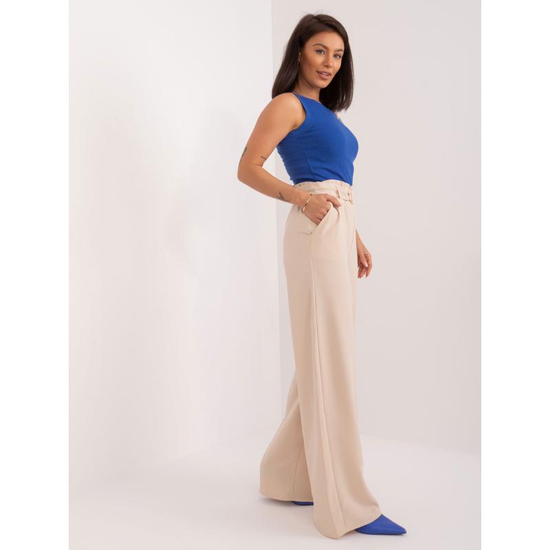 Női nadrág varrással és övvel RUE PARIS világos bézs színben