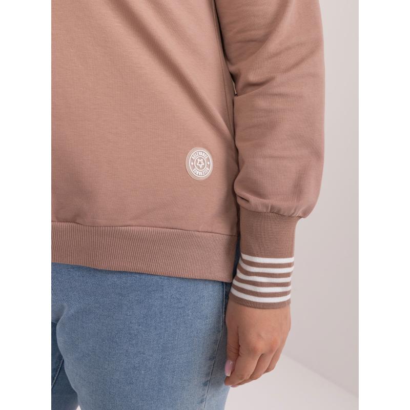 Női plus size blúz hasítékkal sötétbézs színben