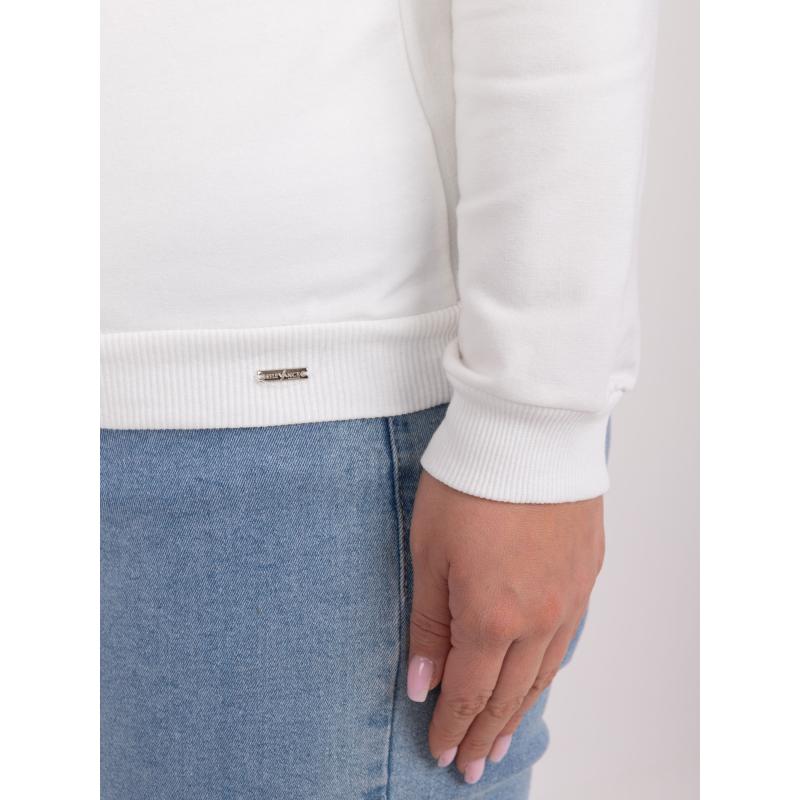 Női plus size V-nyakú blúz ekrü színben