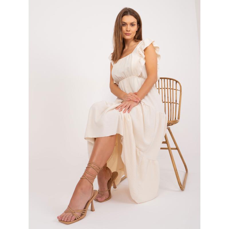 Női ruha fodrokkal fodros világos bézs