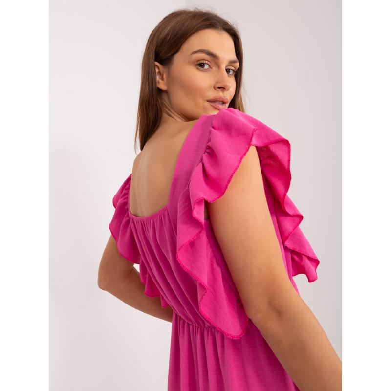 Női ruha fodros és elasztikus derékkal sötét rózsaszínű