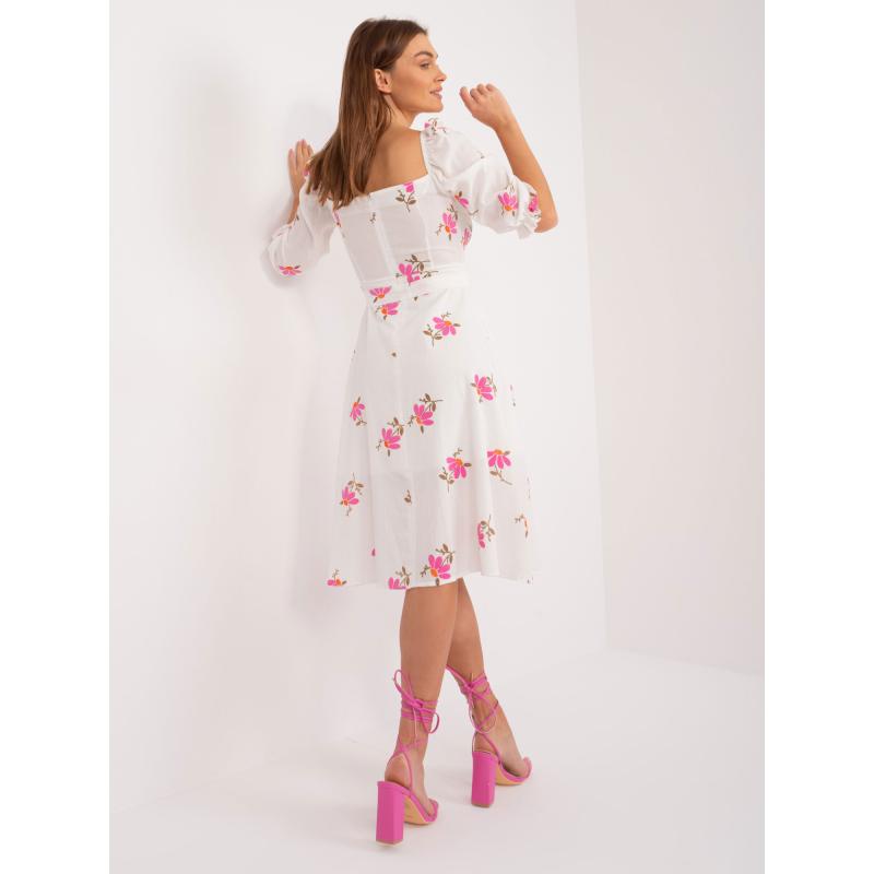 Dámské šaty s páskem květinové midi ecru-růžové 