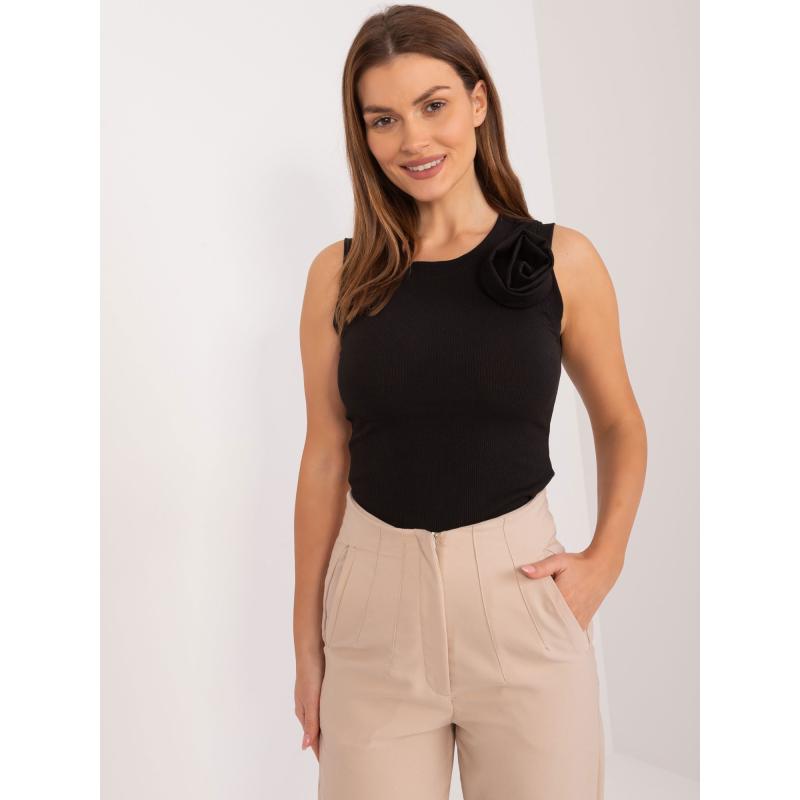 Női kerek nyakú, illesztett top fekete