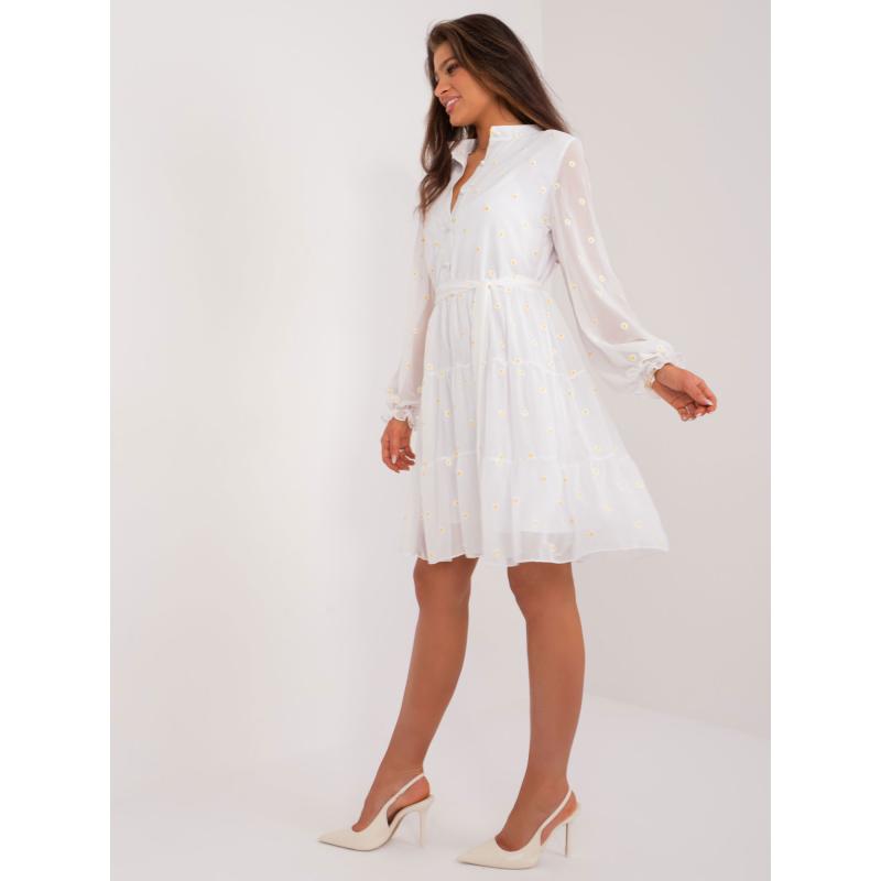 Dámské šaty s volánkovým lemem bílé 