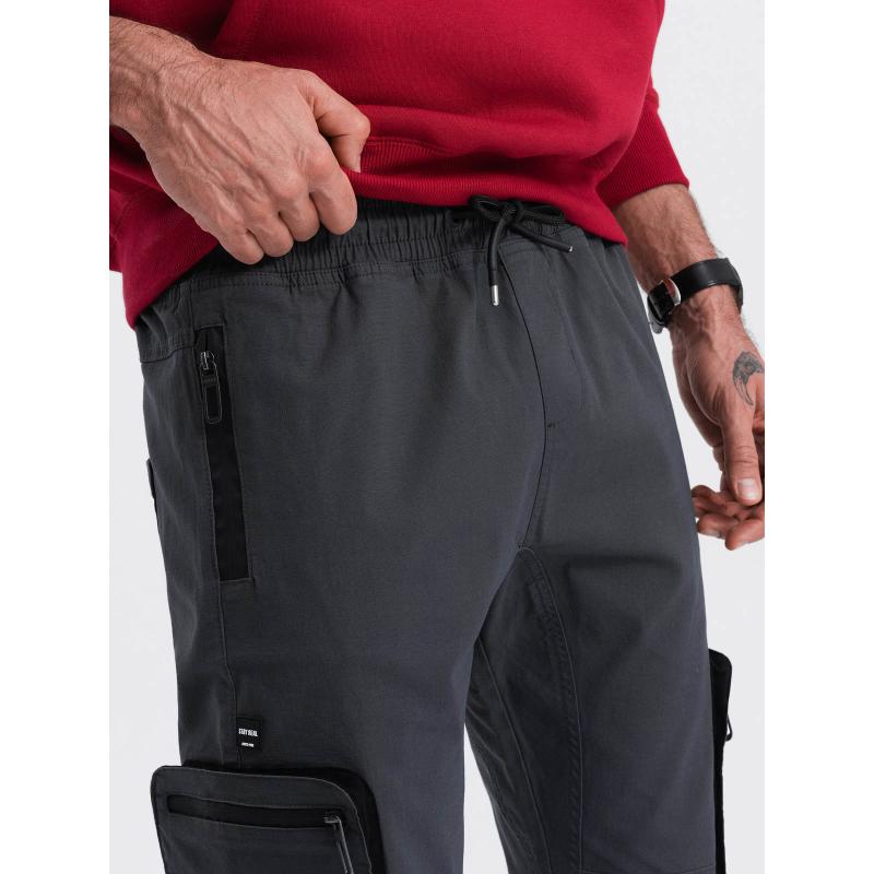 Férfi JOGGER nadrág állógallérral és cipzáras cargo zsebekkel grafit színben