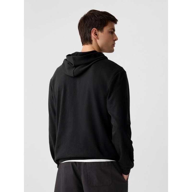 Kapucnis pulóver logóval és kapucnival