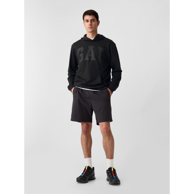 Kapucnis pulóver logóval és kapucnival