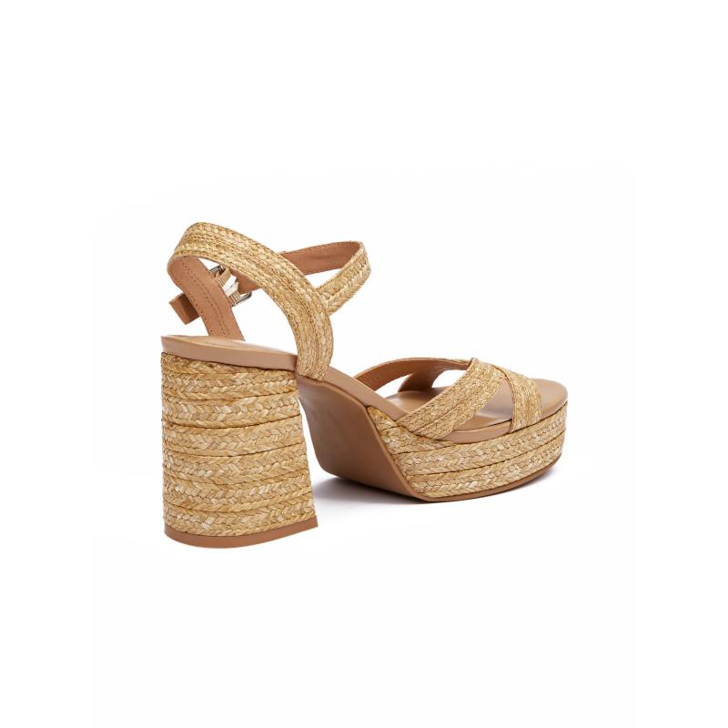 Hnědé dámské sandály na podpatky