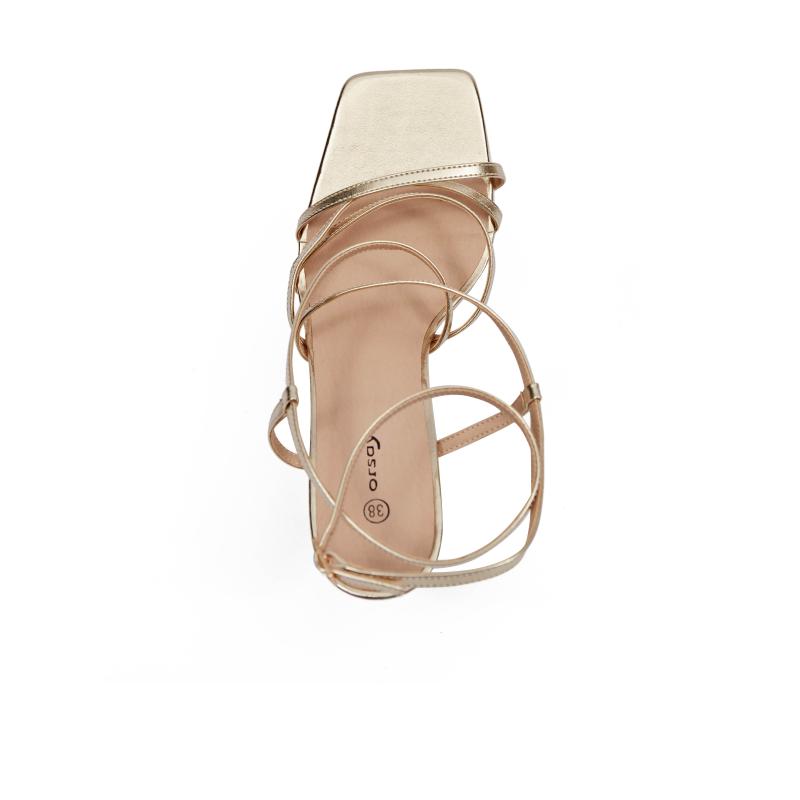 Zlaté dámske sandále na podpätku