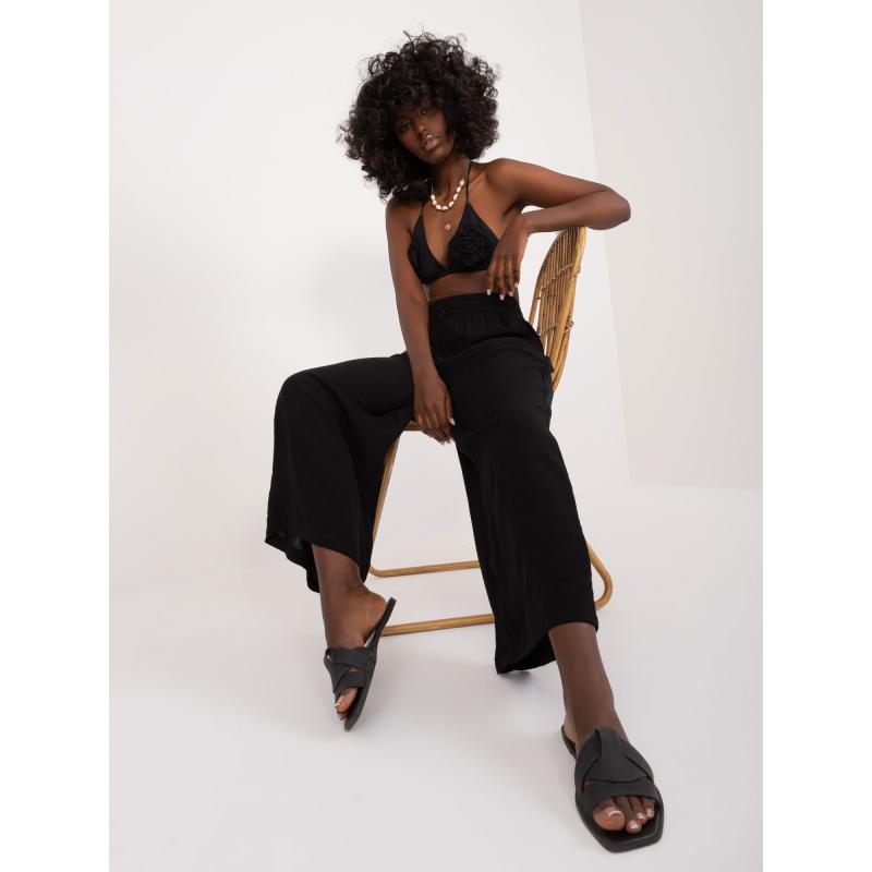 Női nadrág zsebekkel SUBLEVEL fekete