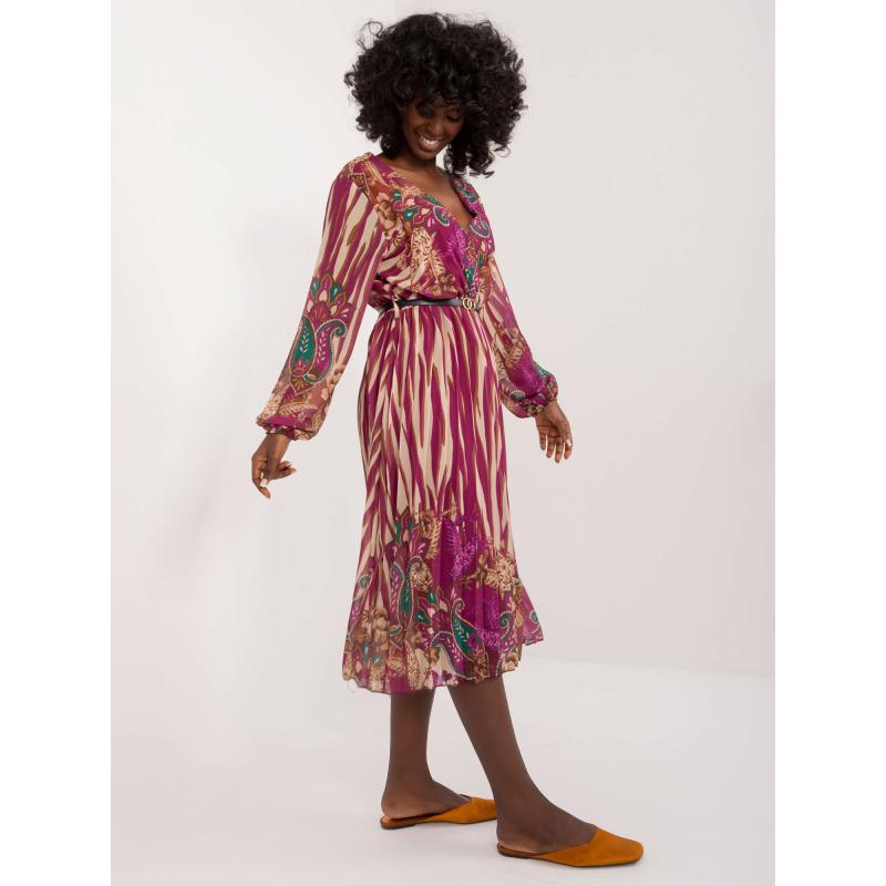 Női ruha borítékolt nyakkivágással lila