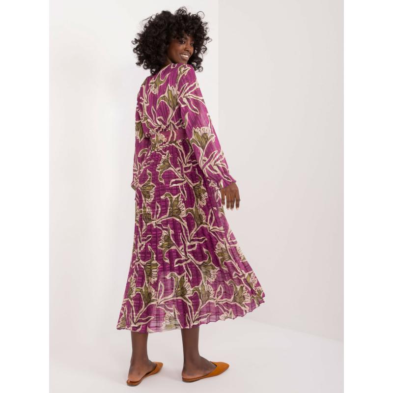 Női ruha csillogó szálakkal formális lila