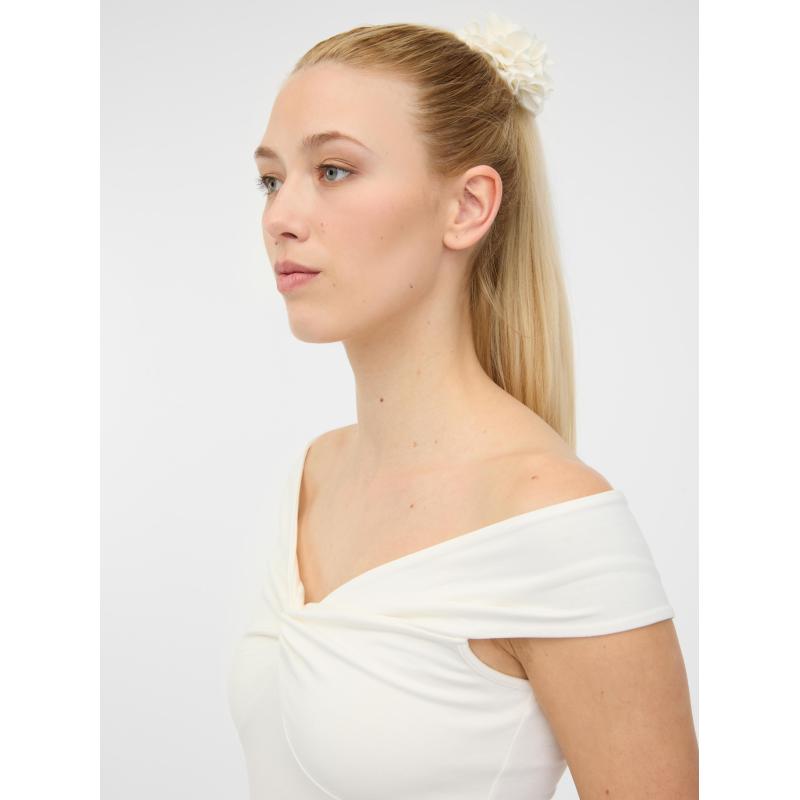 Krémové dámské tričko s krátkým rukávem s aplikací