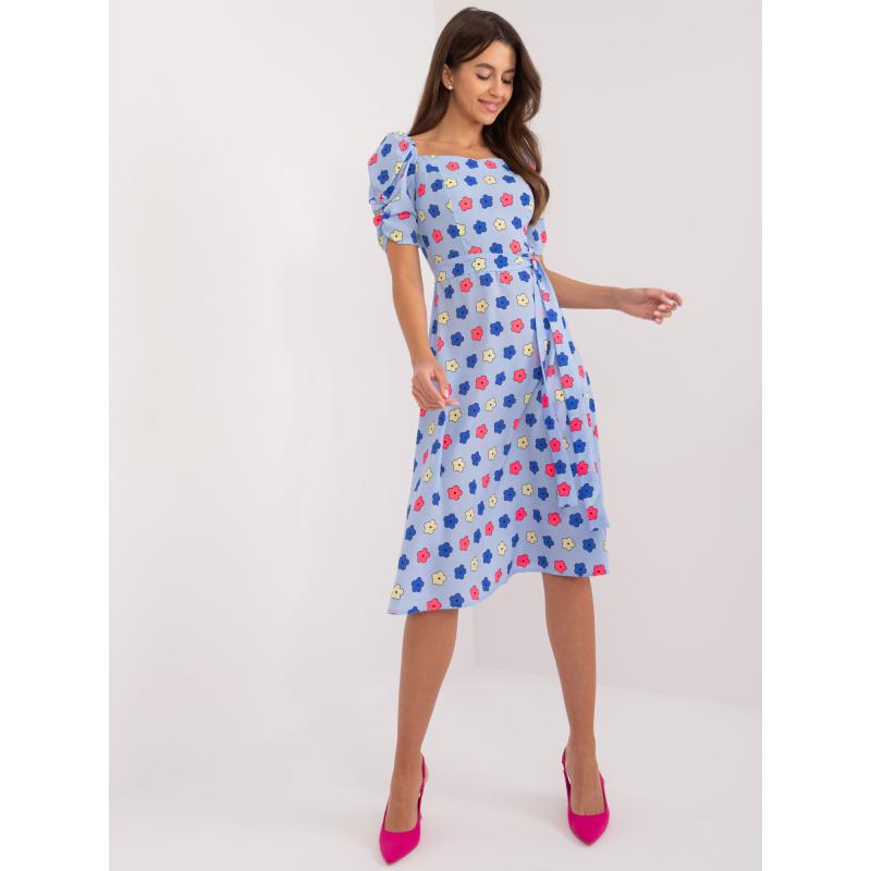 Dámské šaty ke kolenům s květinovým vzorem světle modré 