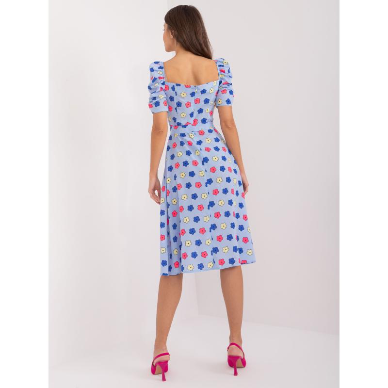 Dámské šaty ke kolenům s květinovým vzorem světle modré 