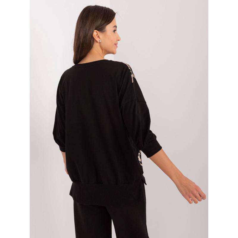 Női blúz nyomtatással és applikációval fekete