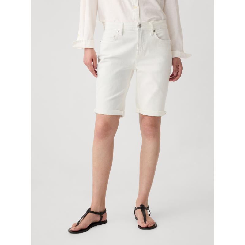 Džínsové šortky so stredným vzrastom