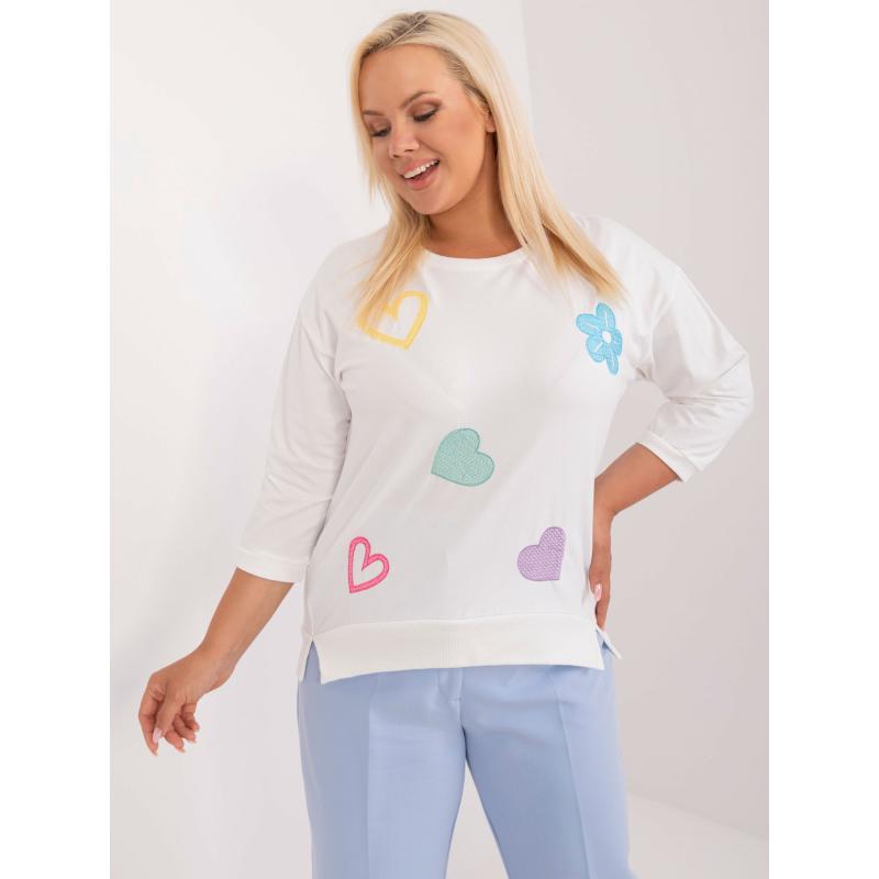 Női plus size blúz hasítékkal ekrü színben