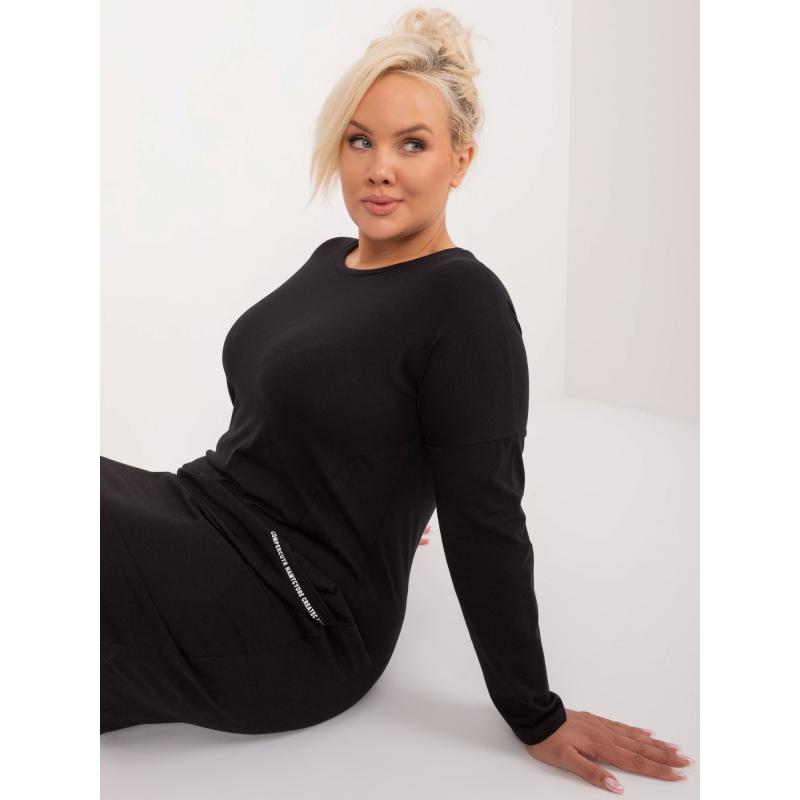 Női ruha felirattal fekete